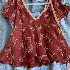 Floral Dressy top!